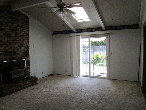 4th image of 4416 Plantation Dr