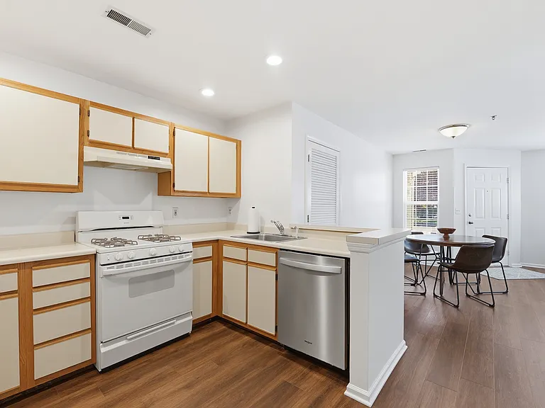 5301 Tudor Dr — Photo 11