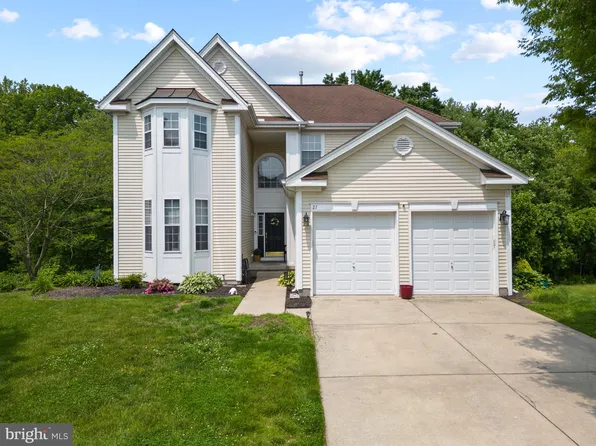 27 Liberty Trl, Delran, NJ 08075