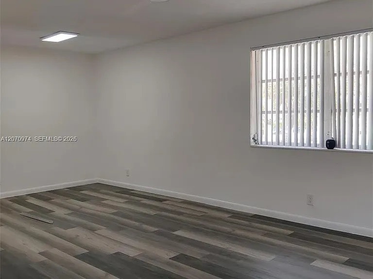 5950 NE 18th Ave #509 — Photo 7