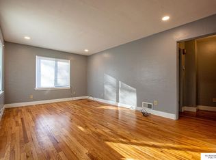 63 Country Club Rd, Omaha, NE 68127