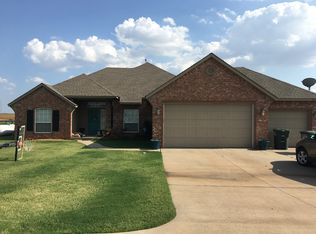 8818 Hudson Ln NE, Piedmont, OK 73078