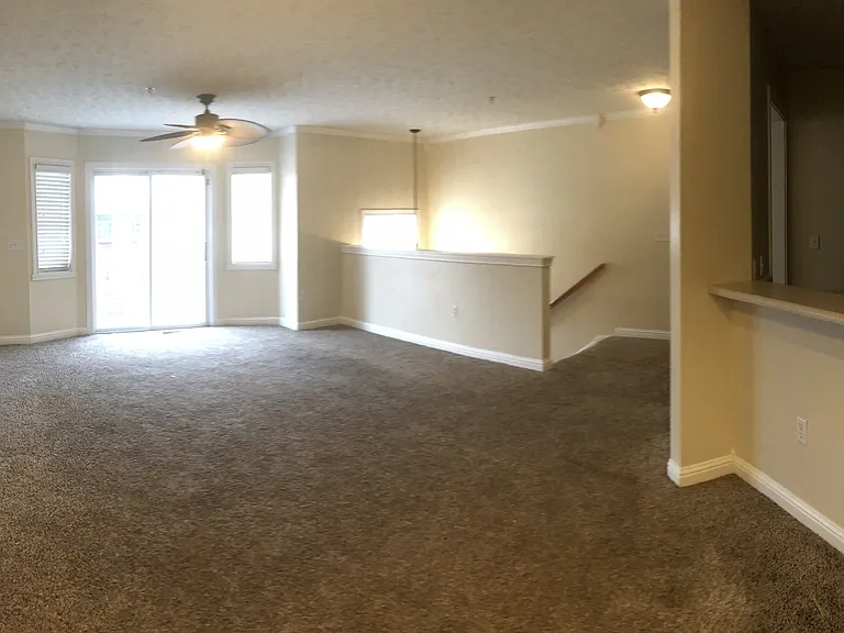 1471 Autumn Oak St — Photo 3