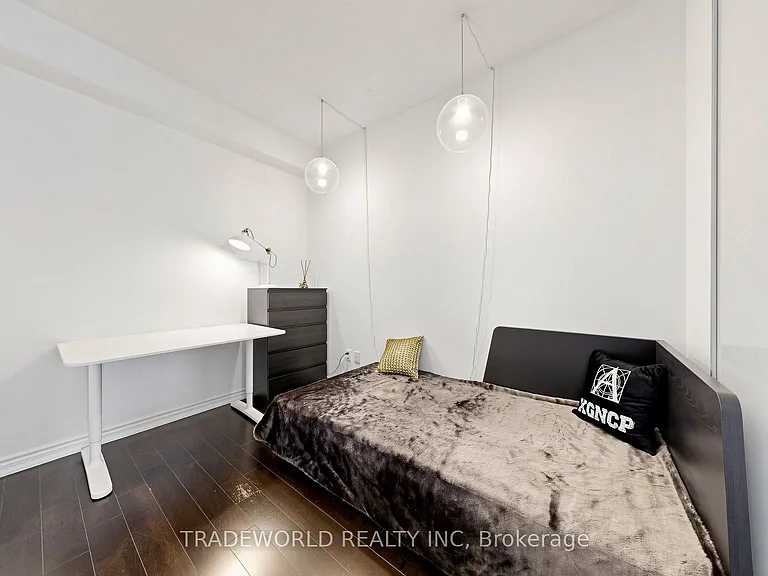 386 Yonge St #3709 — Photo 19
