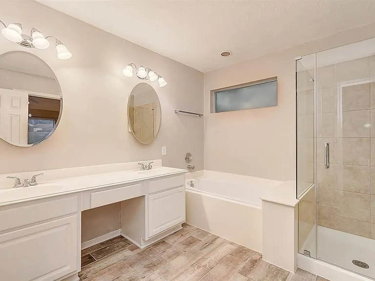 3026 Silver Spring Trl — Photo 25