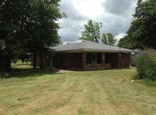 735 Highway 879, Oak Grove, LA 71263
