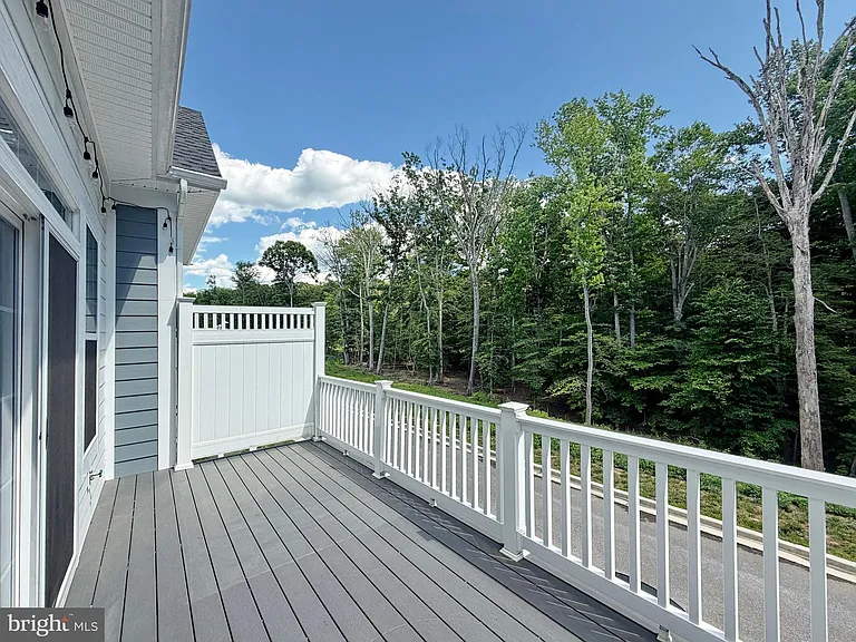 306 Buckeye Cir — Photo 10