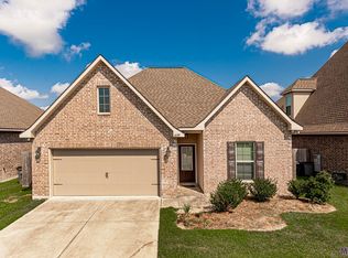 1232 Gentle Wind Dr, Zachary, LA 70820