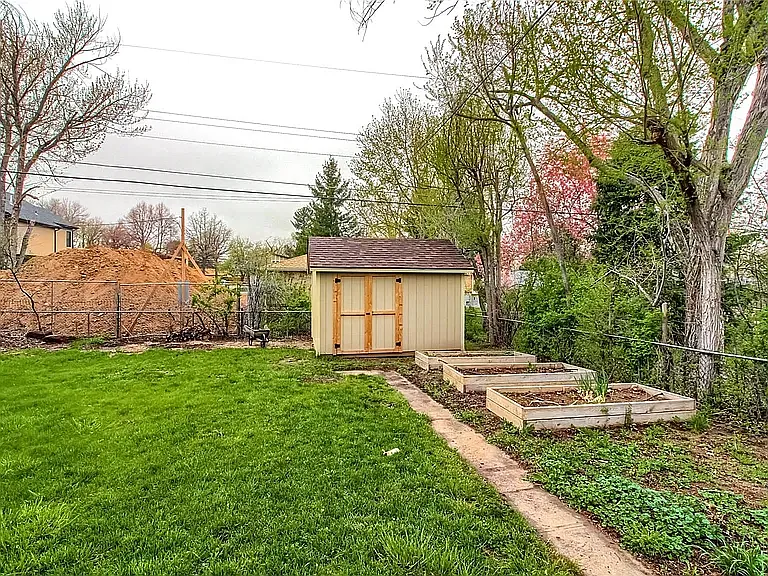 769 Poplar St — Photo 25