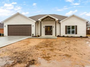 2235 Maplewood Dr, Conway, AR 72034