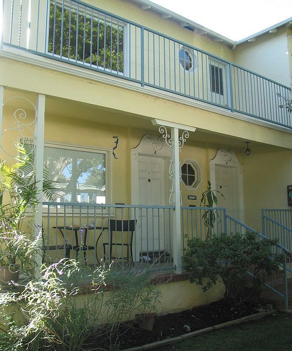 1st image of 1008 14th St APT A