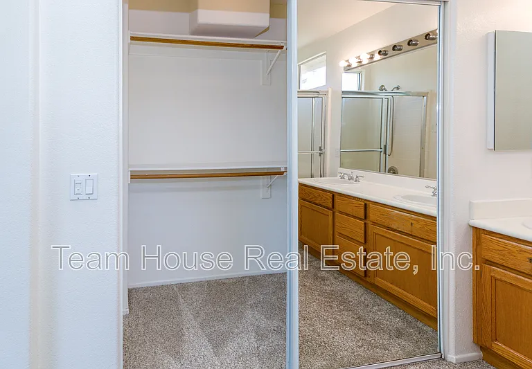 25620 Wordsworth Ln — Photo 18