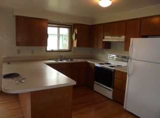 801 Drayton St APT D, Lynden, WA 98264