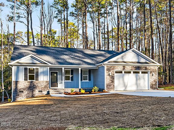 2nd image of 1099 Woodridge Trl