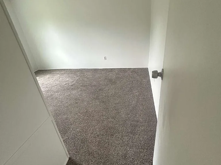 4112 Main St #1 — Photo 6