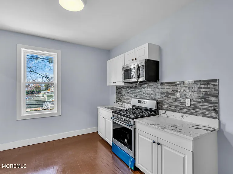 922 4th Ave #2B — Photo 10