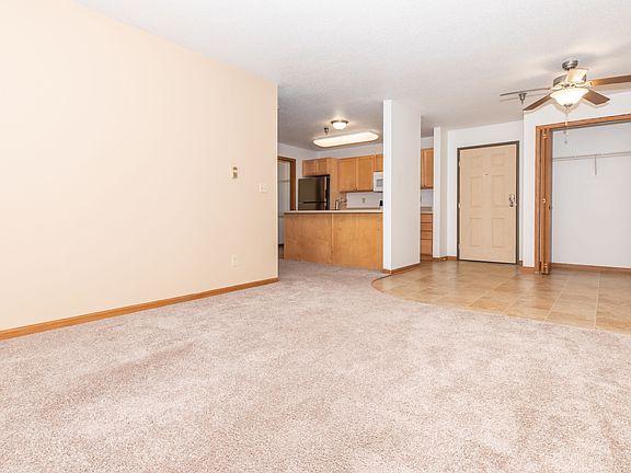 2nd image of 931 41st St NW APT 103