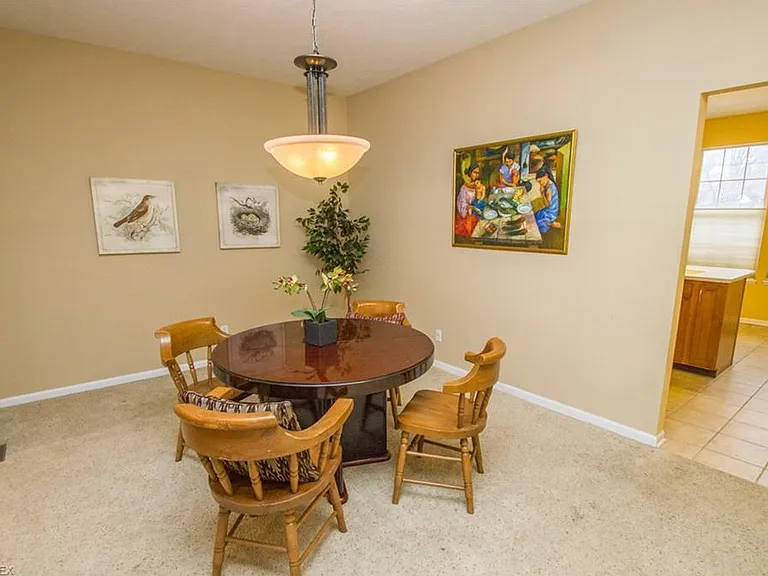 8430 Chester Pkwy — Photo 8