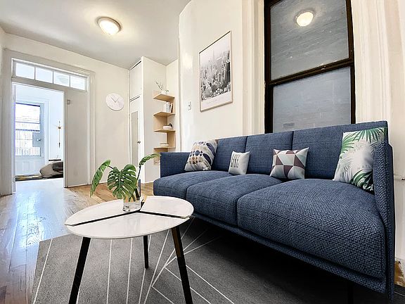 4th image of 932 Amsterdam Ave #5E