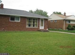 3955 W 212th St, Fairview Park, OH