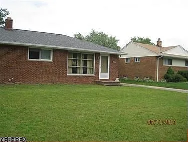 3955 W 212th St photo 1
