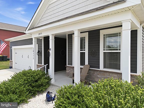 5th image of 20575 Smithfield Cir