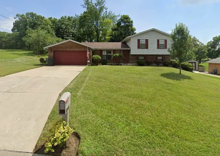 4147 Bennett Dr — Photo 1