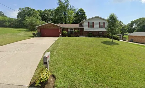 4147 Bennett Dr Photo 1