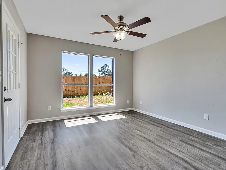 4511 Tangle Creek Ln — Photo 13