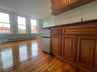 302 Newbury St APT 15A, Boston, MA 02115