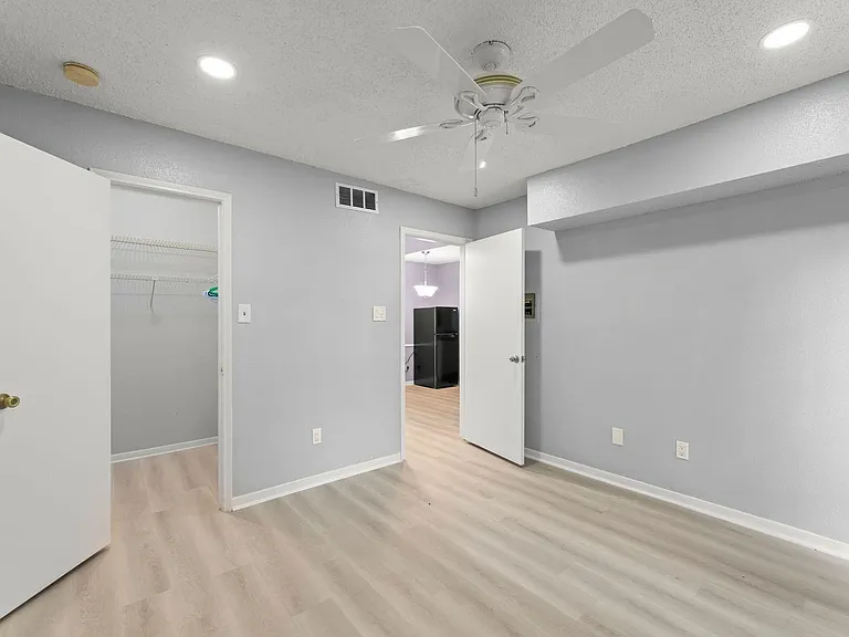 2121 Hepburn St #1216 — Photo 14