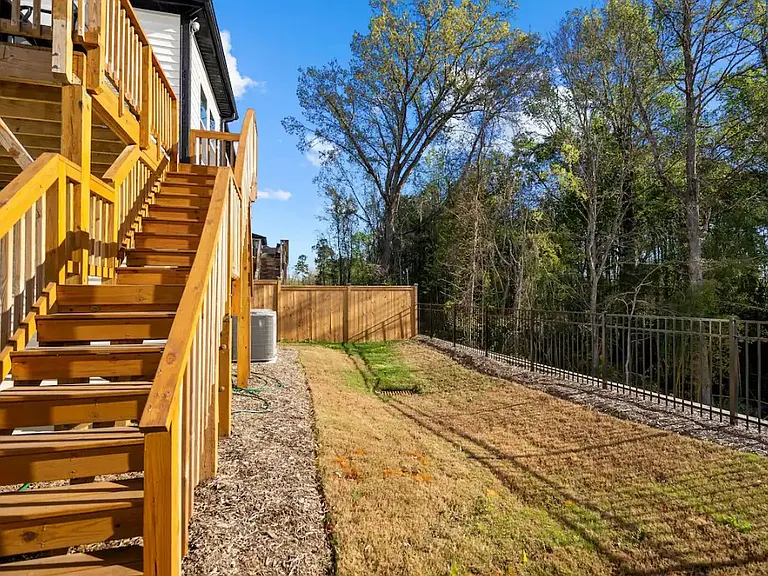 415 Sustainable Way — Photo 25
