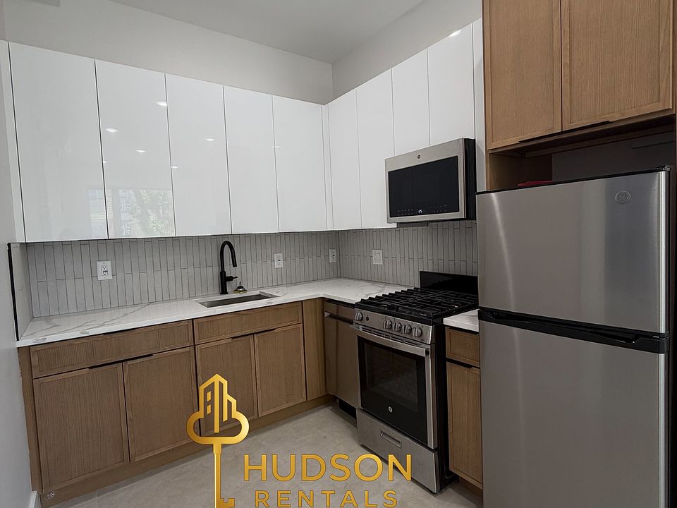 1st image of 40 Lembeck Ave #102