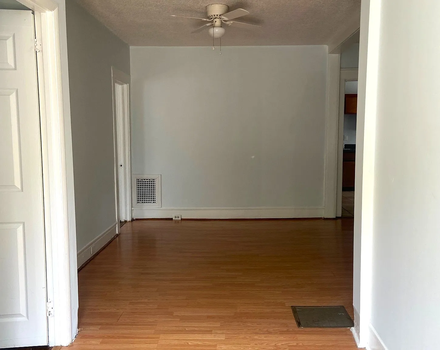 4 bed, 2262 sqft, $2,395 — Photo 4