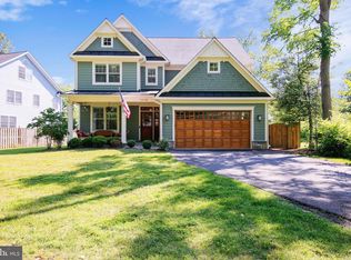 11110 Kenilworth Ave, Garrett Park, MD 20896