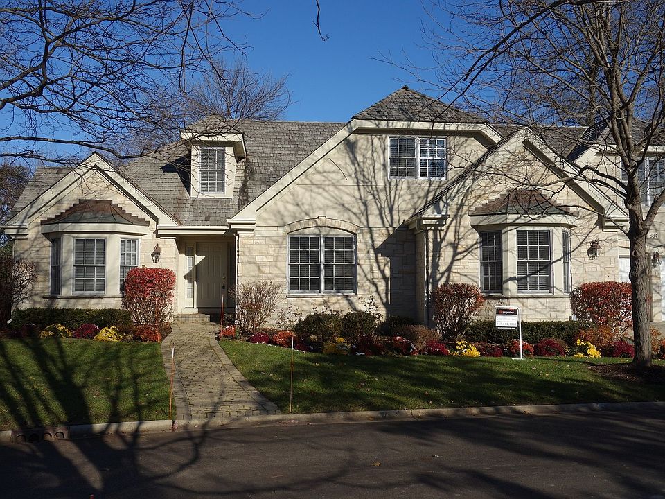 1st image of 634 Academy Woods Dr