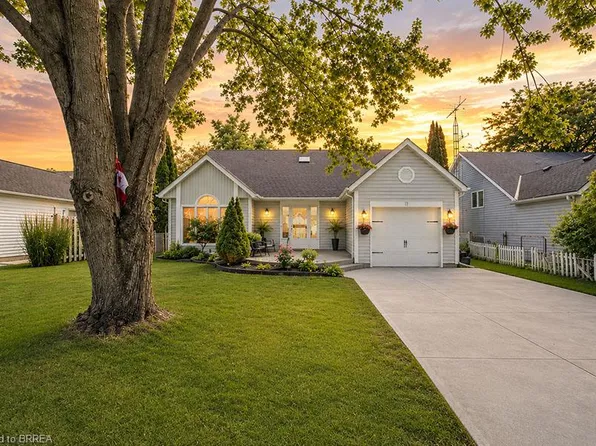 61 Leslie Ave, Norfolk County, ON N0A 1N4