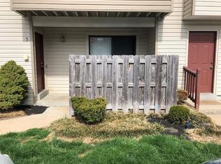5 Dixons Ct #F, O'Fallon, MO 63366