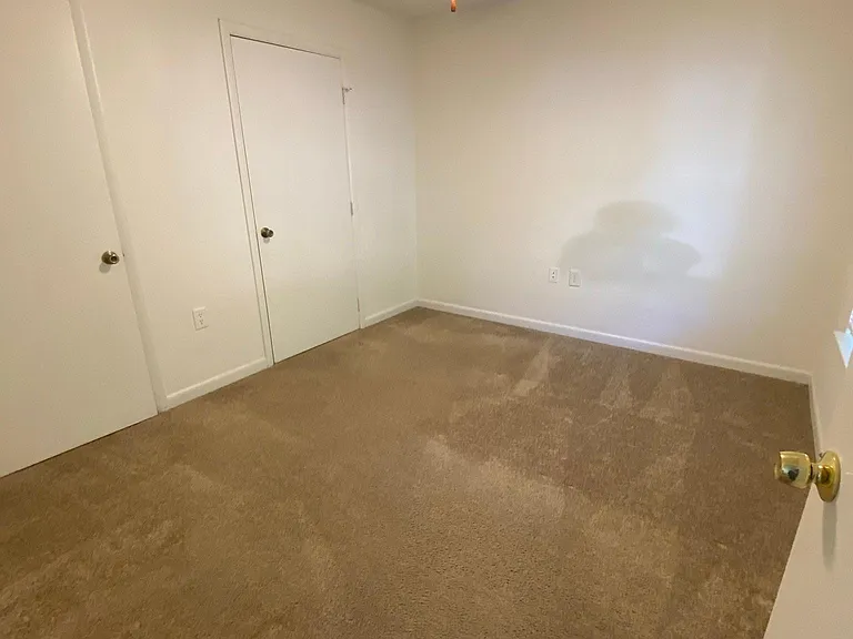 Lake Park Co-living Rooms — Photo 22