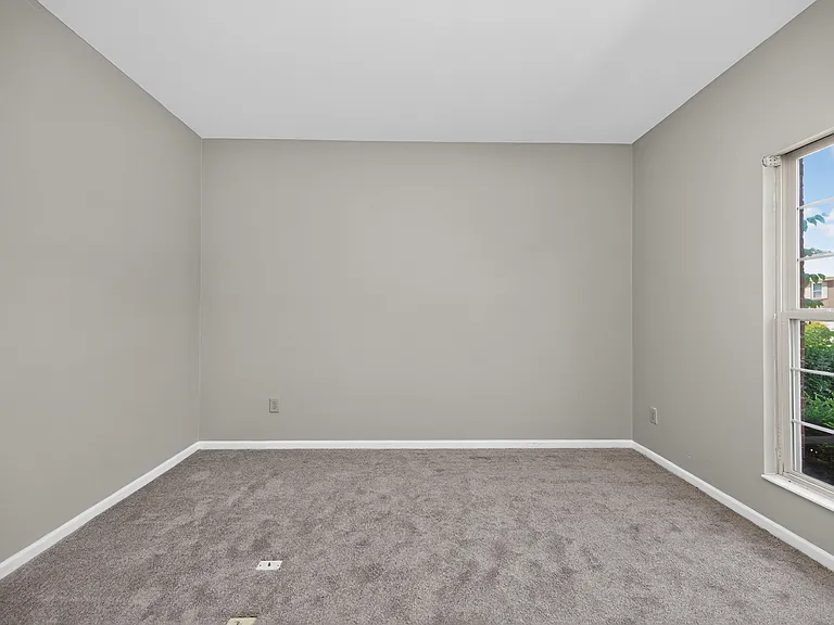 12130 Crestfield Ct — Photo 10