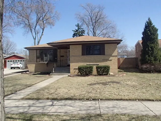 11631 S Kolin Ave photo 1