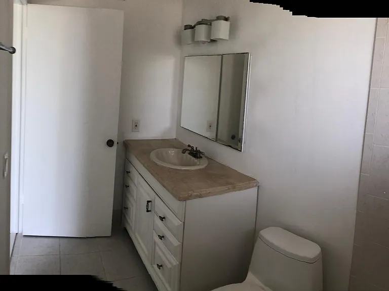7440 Harding Ave #202 — Photo 9