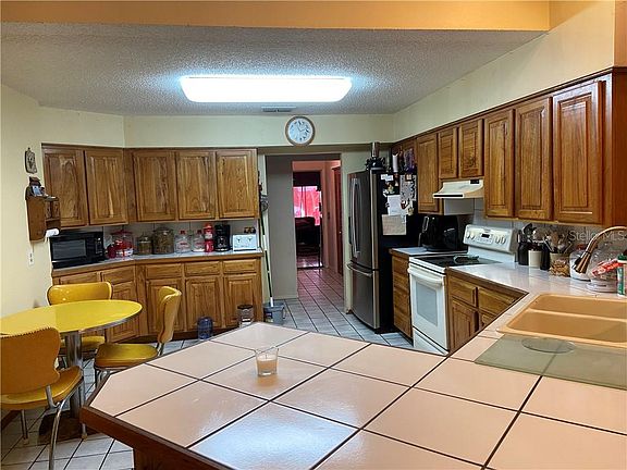 5th image of 5947 Southwind Dr