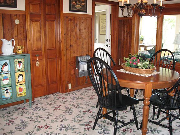 Dining with water view