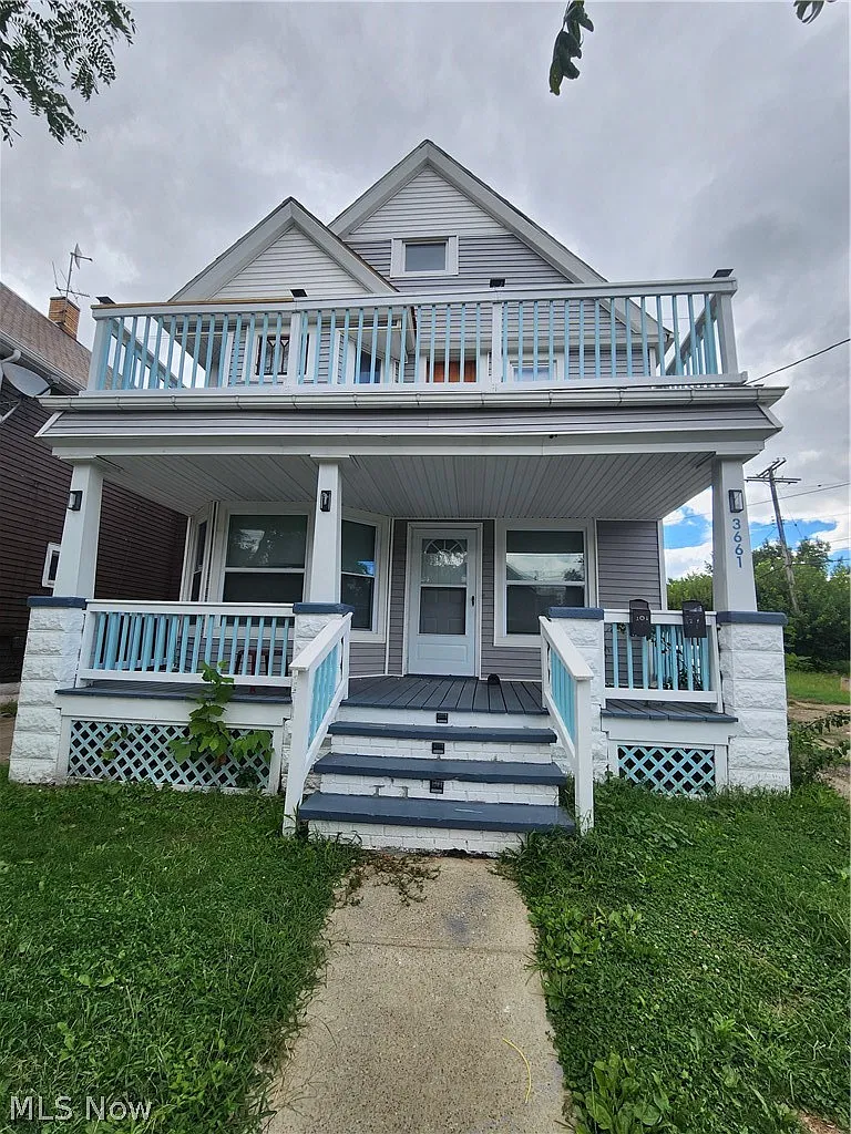 2 bed, 1.0 bath, $1,100 — Photo 1
