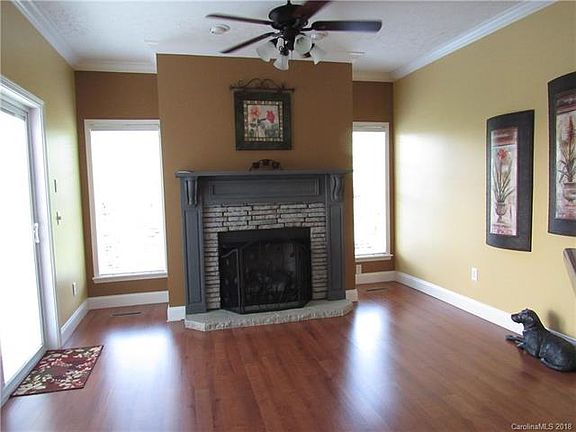4th image of 141 Hidden Knoll Dr