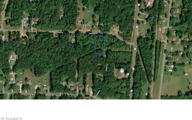 2nd image of 185 Lester Dr #185