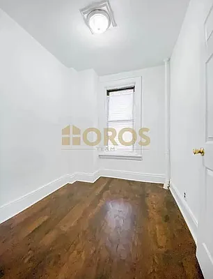 Rented by City Connections Realty | media 8