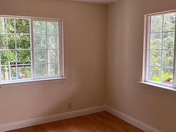 3rd image of 490 El Granada Blvd