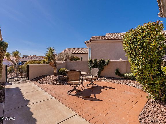 4th image of 374 W Continental Vista Pl